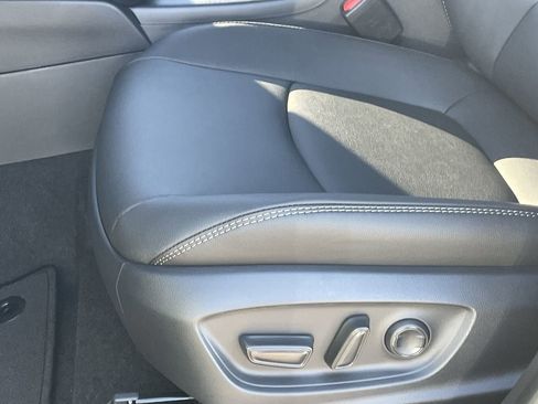 New 2026 Toyota Corolla Cross XLE image 18