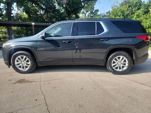Used 2019 Chevrolet Traverse LT image 4