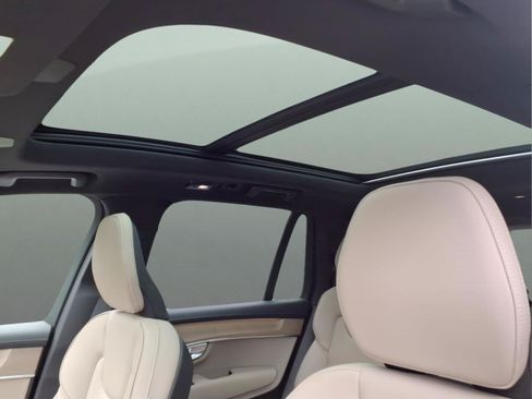 Certified 2026 Volvo XC90 B6 Plus AWD/4WD image 22