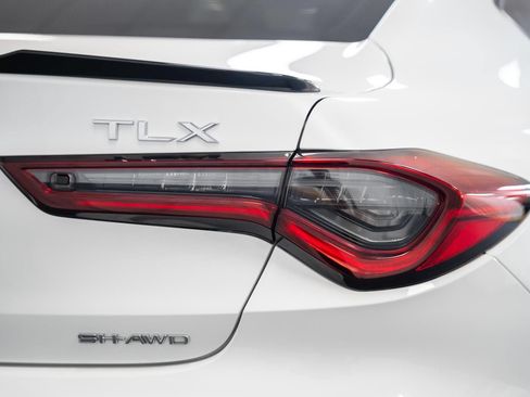 Used 2024 Acura TLX SH-AWD w/ A-SPEC Pkg image 9