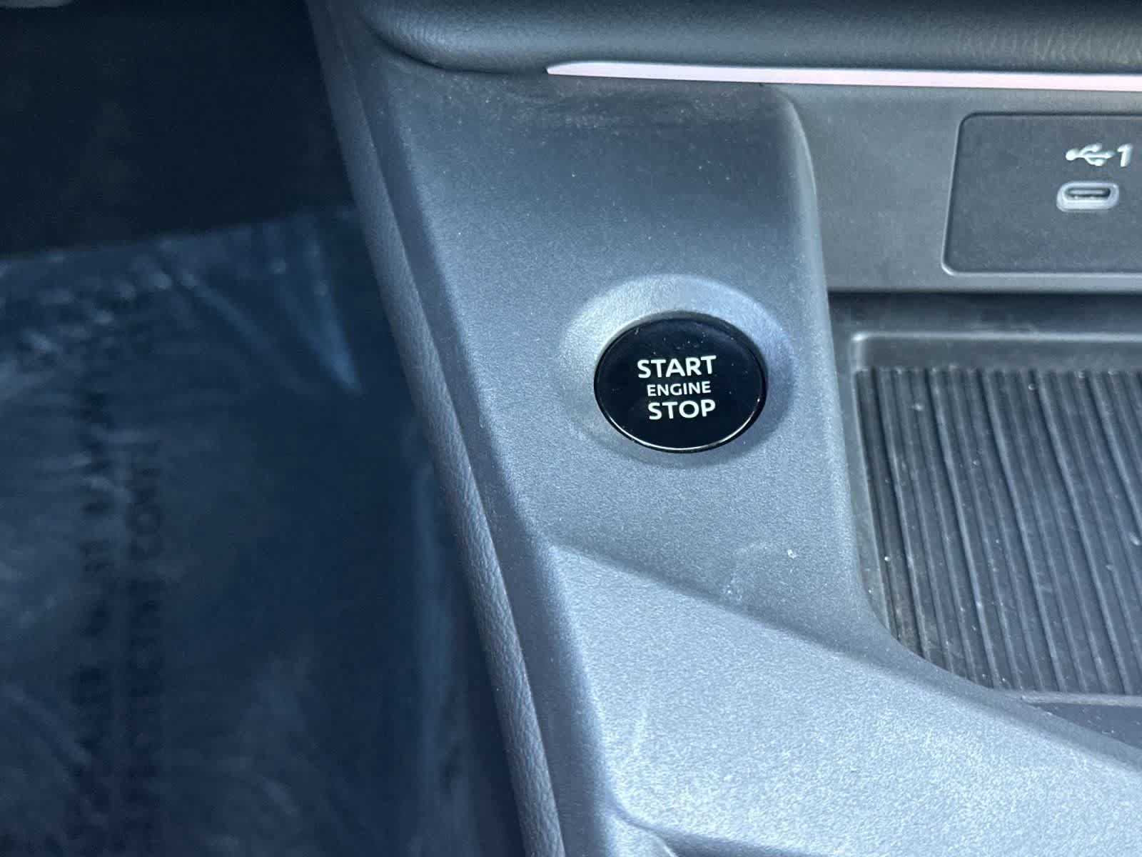 Used 2026 Nissan Sentra SR w/ Floor Mat Package FWD image 22