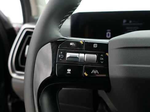 New 2026 Kia Sorento S FWD image 13