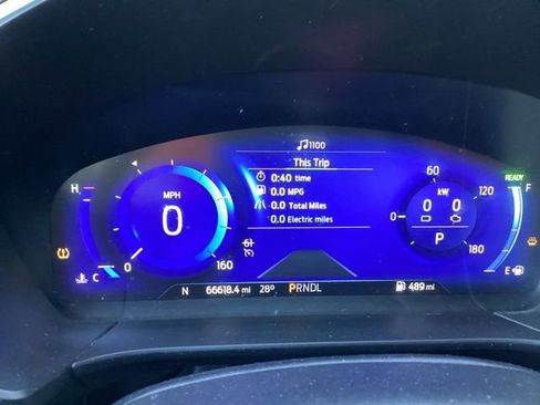 Used 2020 Ford Escape SE Sport image 26