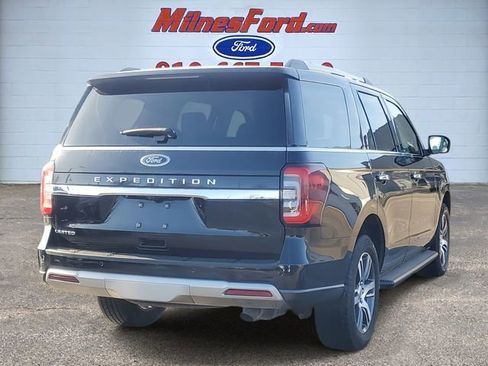 Certified 2024 Ford Expedition Limited image 3