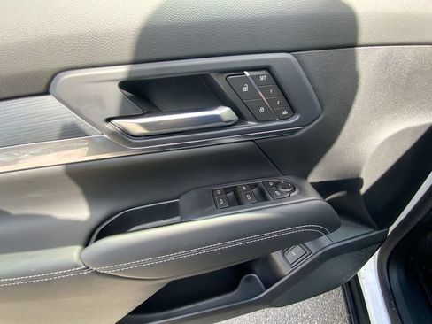 New 2026 GMC Terrain Elevation w/ Elevation Premium Package AWD/4WD image 22