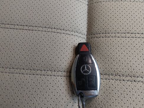 Used 2017 Mercedes-Benz GLE 350 4MATIC w/ Premium 1 Package image 32