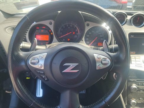 Used 2019 Nissan 370Z Touring RWD image 14