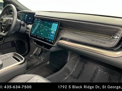 Used 2022 Rivian R1S Launch Edition image 24
