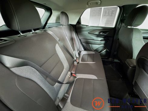 Used 2024 Chevrolet TrailBlazer LT w/ LT Cold Weather Package AWD/4WD image 34