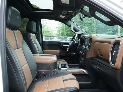 Used 2022 Chevrolet Silverado 1500 High Country AWD/4WD image 9