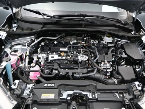 Used 2024 Toyota Corolla Cross SE w/ Moonroof Package image 21