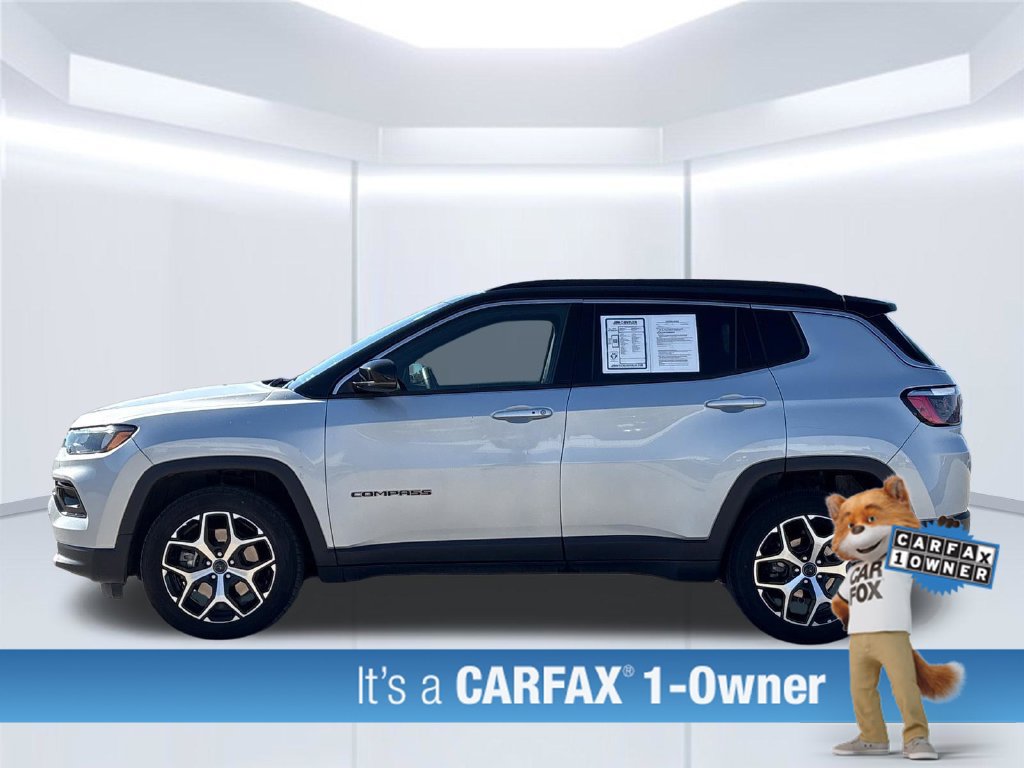 Used 2025 Jeep Compass Limited AWD/4WD image 3