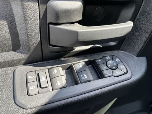 New 2026 RAM 2500 Tradesman AWD/4WD image 11