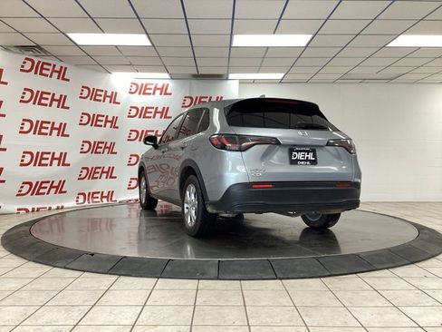 Used 2024 Honda HR-V LX image 5