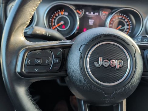 Used 2022 Jeep Wrangler Unlimited Sport image 23