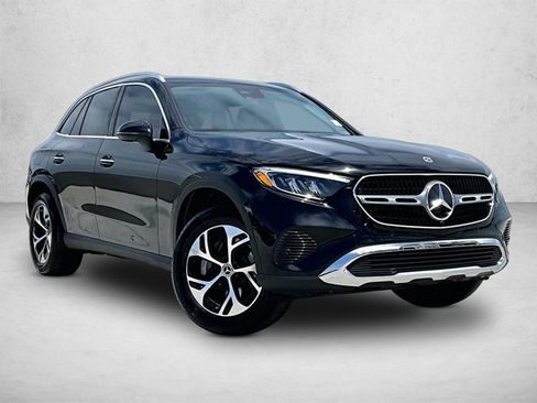 Used 2026 Mercedes-Benz GLC 350e 4MATIC image 11