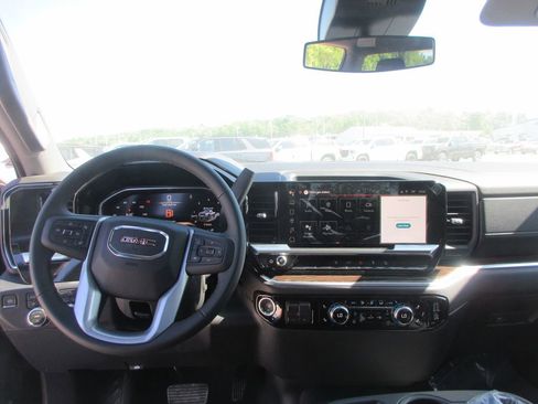 New 2026 GMC Sierra 2500 SLE w/ SLE Value Package; AWD/4WD image 14