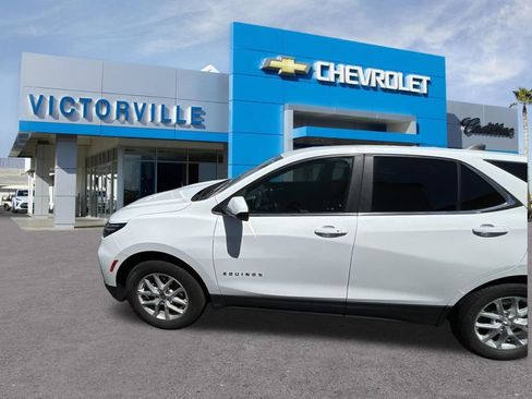 Used 2024 Chevrolet Equinox LT FWD image 8