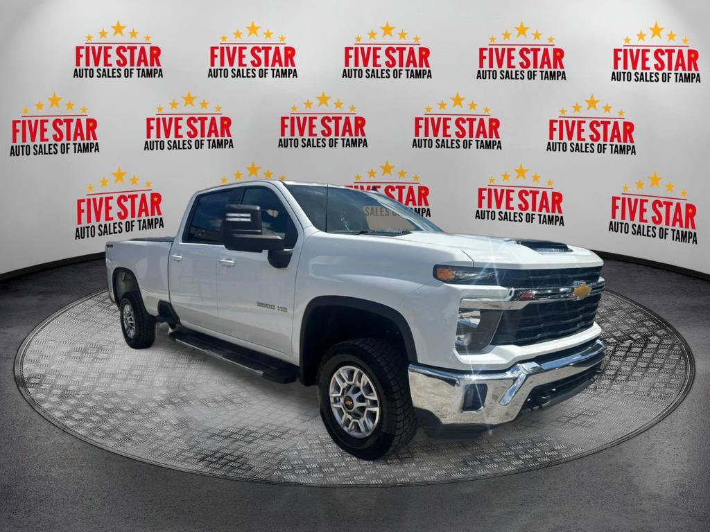 Used 2025 Chevrolet Silverado 2500 LT w/ Convenience Package AWD/4WD image 1