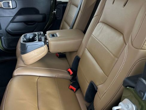 Used 2021 Jeep Wrangler Unlimited Sahara w/ Safety Group image 17