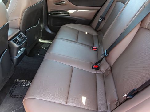 Certified 2025 Lexus ES 300h w/ Premium Package FWD image 20