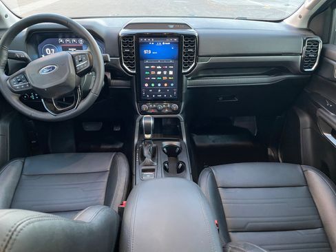 Used 2025 Ford Ranger Lariat w/ FX4 Off-Road Package AWD/4WD image 12