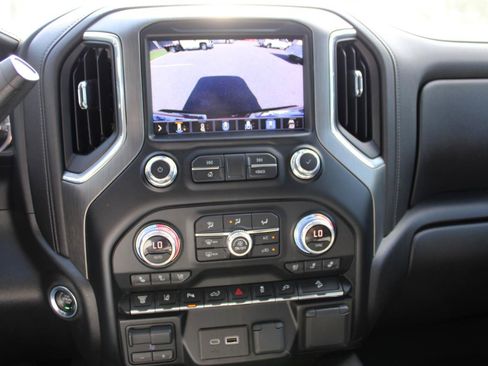 Used 2022 GMC Sierra 2500 Denali AWD/4WD image 26