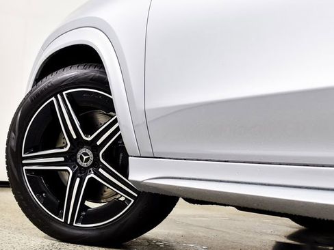 New 2026 Mercedes-Benz GLE 450 4MATIC image 16