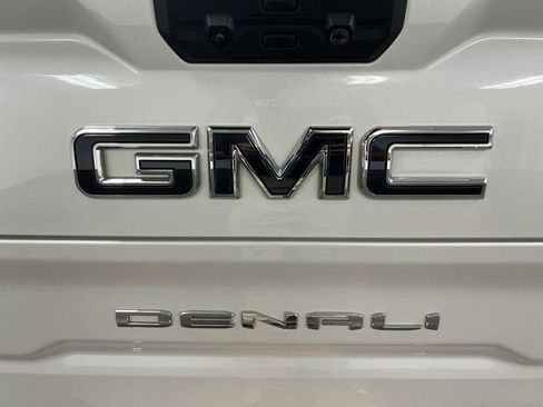 Certified 2025 GMC Sierra 1500 Denali Ultimate AWD/4WD image 32