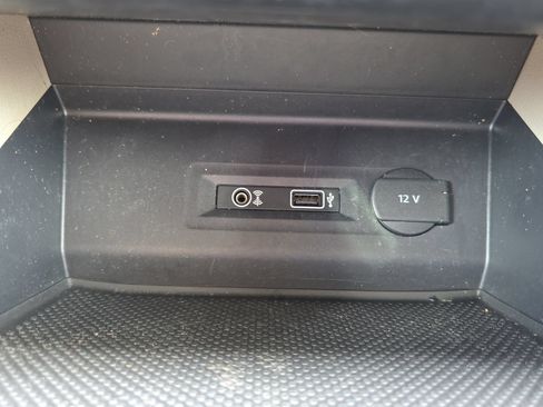 Used 2018 Volkswagen Atlas SE FWD image 25