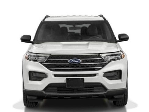 Certified 2021 Ford Explorer XLT w/ Equipment Group 202A AWD/4WD image 4