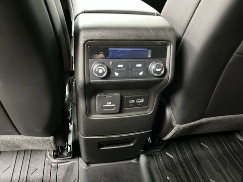 Used 2021 GMC Acadia SLT w/ Preferred Package AWD/4WD image 12