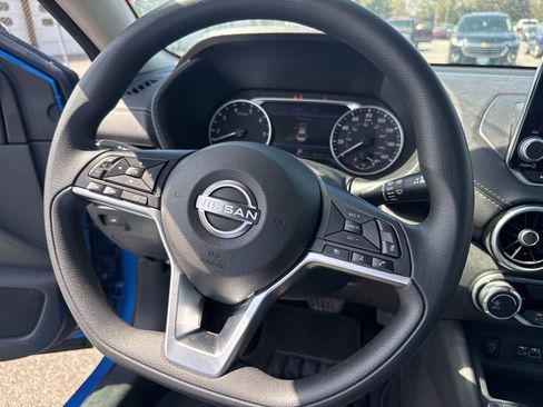 Used 2024 Nissan Sentra SV image 16