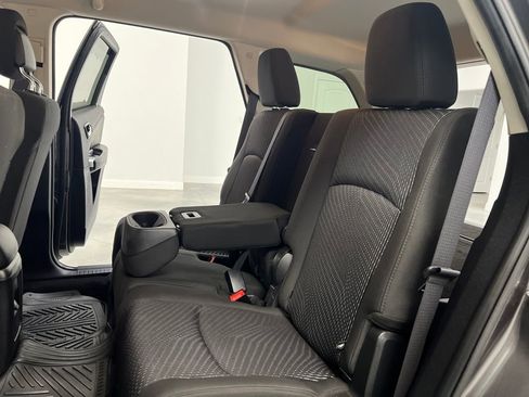 Used 2016 Dodge Journey SE image 13