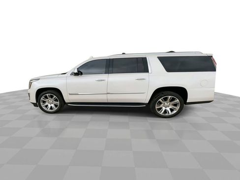 Used 2017 Cadillac Escalade ESV Luxury image 5