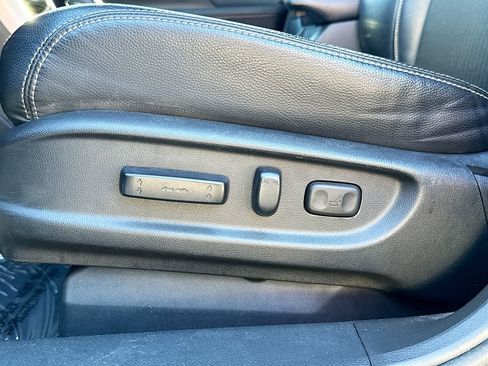 Used 2017 Honda Accord Sport image 19