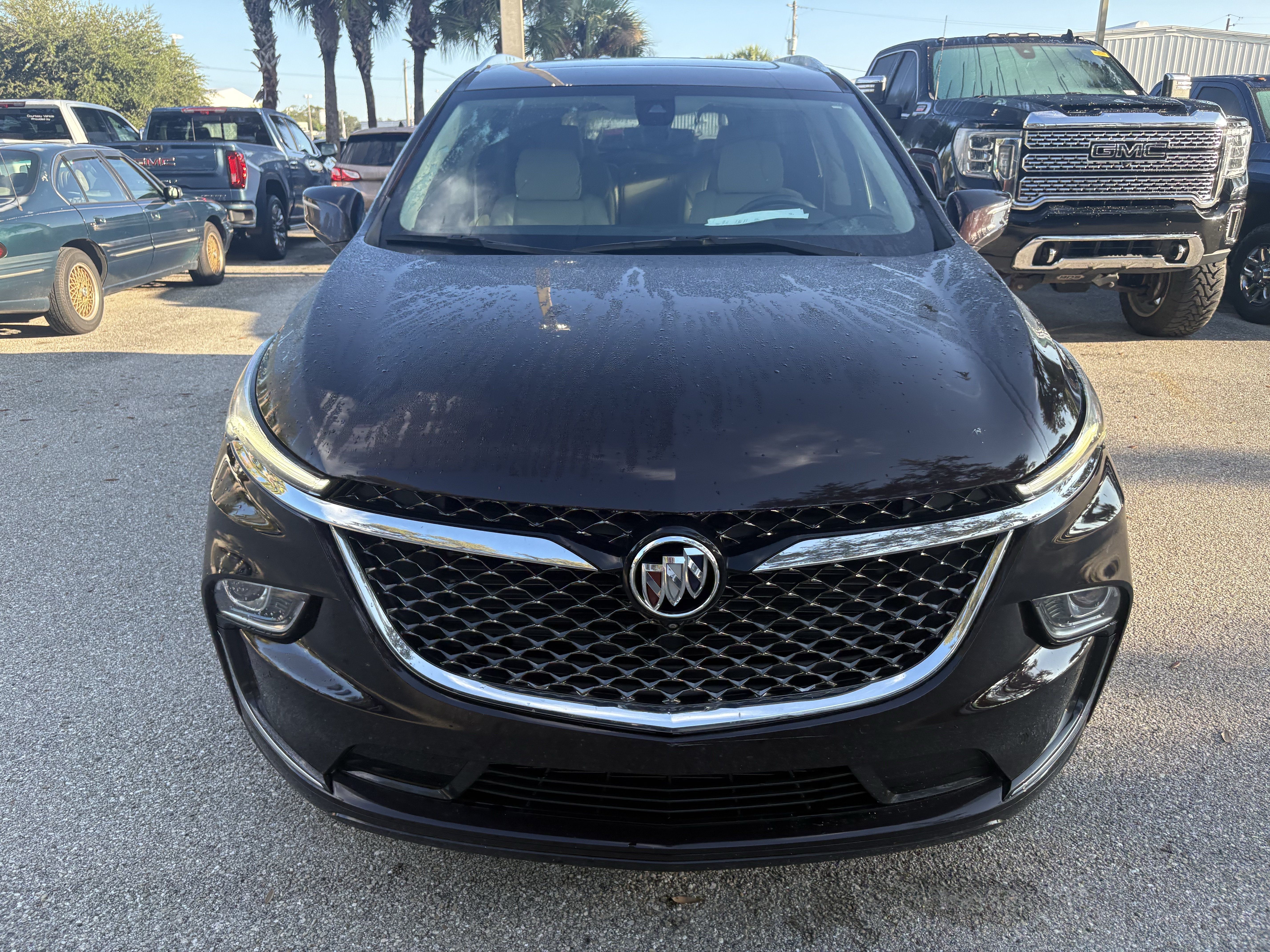 Used 2024 Buick Enclave Avenir FWD image 2