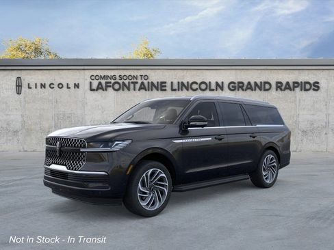 New 2026 Lincoln Navigator L Premier AWD/4WD image 1