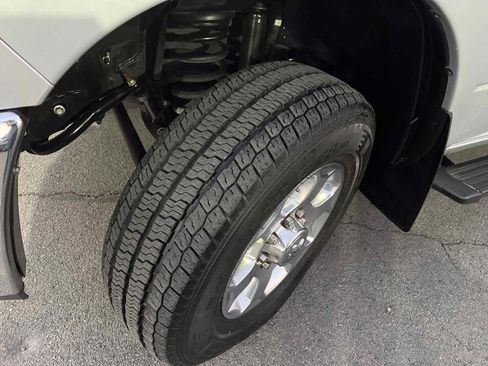 Used 2018 RAM 3500 Big Horn image 15