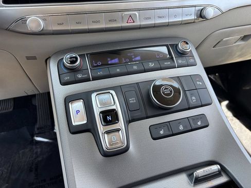 Used 2022 Hyundai Palisade SEL w/ Premium Package FWD image 23