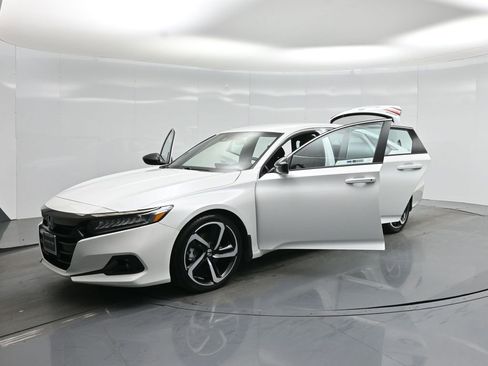 Used 2022 Honda Accord Sport image 27