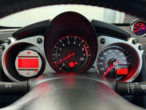 Used 2009 Nissan 370Z Touring w/ Sport Pkg image 22