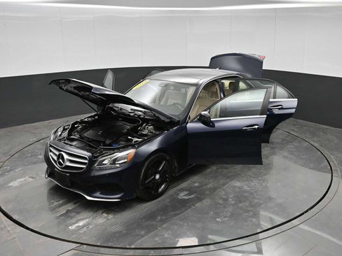 Used 2014 Mercedes-Benz E 350 E 350 Sport image 40