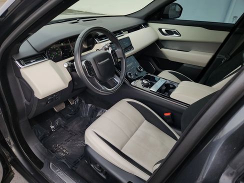 Used 2020 Land Rover Range Rover Velar R-Dynamic S image 7