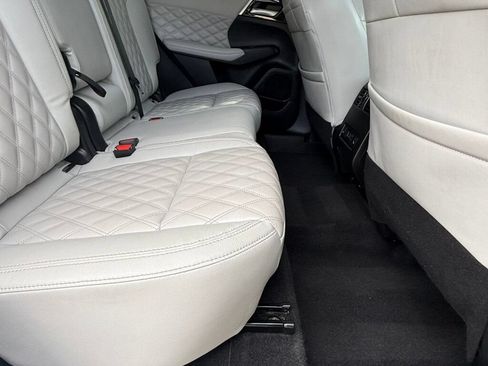 Used 2022 Mitsubishi Outlander SEL AWD/4WD image 46