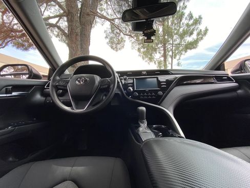 Used 2020 Toyota Camry LE w/ Carpet Mat Package FWD image 30