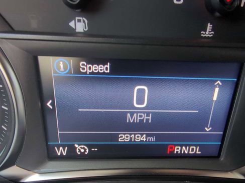 Used 2024 Chevrolet Equinox LT FWD image 12