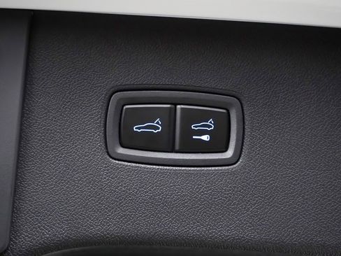 New 2025 Porsche Cayenne Turbo image 14