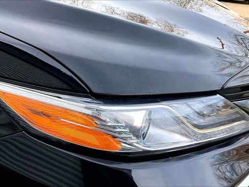 Used 2023 Toyota Camry XLE image 25