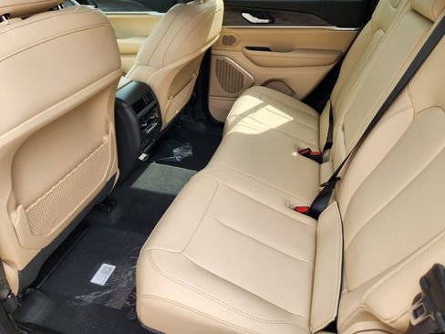 New 2026 Jeep Grand Cherokee Limited image 19